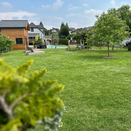 Chez Seb Et Lilou - Tiny House - Piscine Partagee - Parking - Proche Mulhouse Vakantiehuis